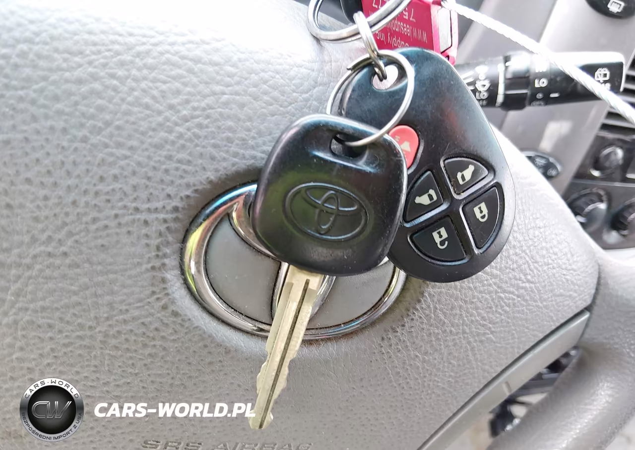 2010 Toyota Sienna Le VIN:5TDKK4CC7AS340681 - 11