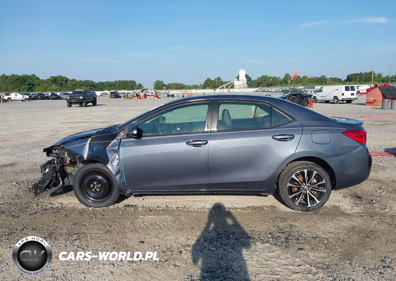 2018 Toyota Corolla Se VIN:5YFBURHE0JP828915 - 14