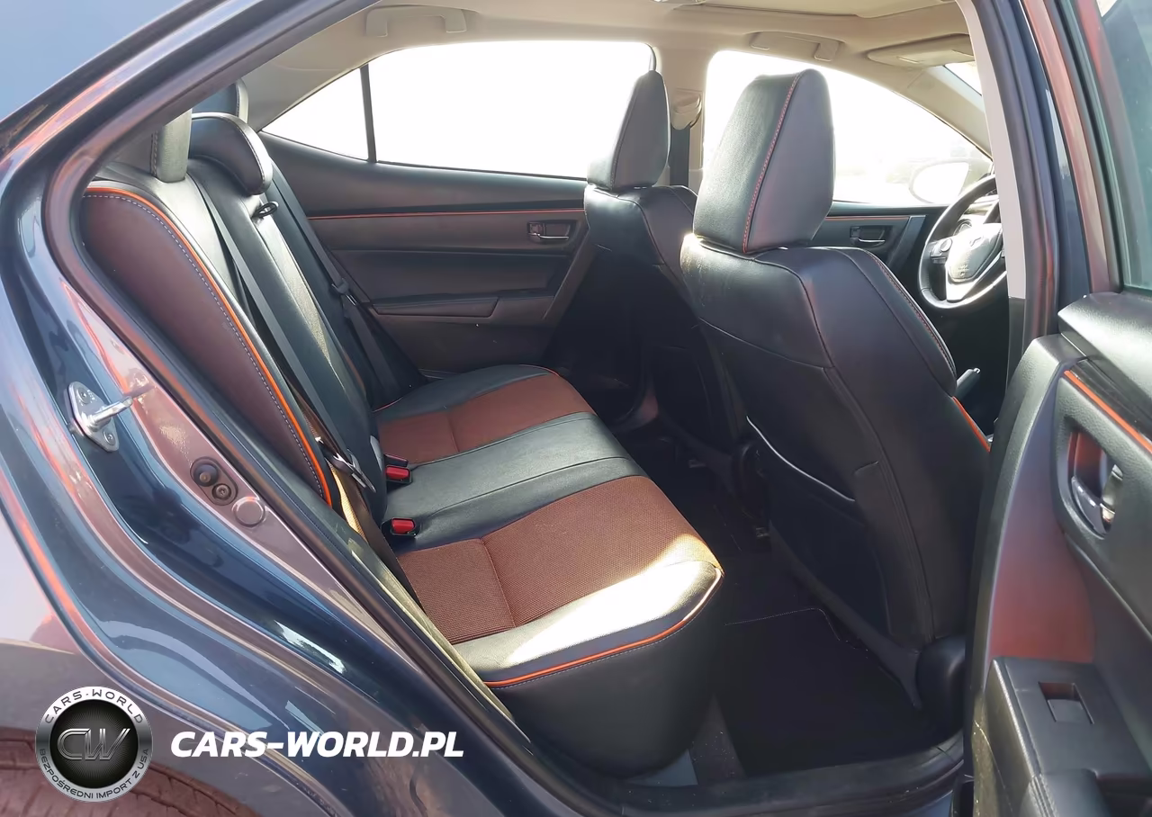 2018 Toyota Corolla Se VIN:5YFBURHE0JP828915 - 8