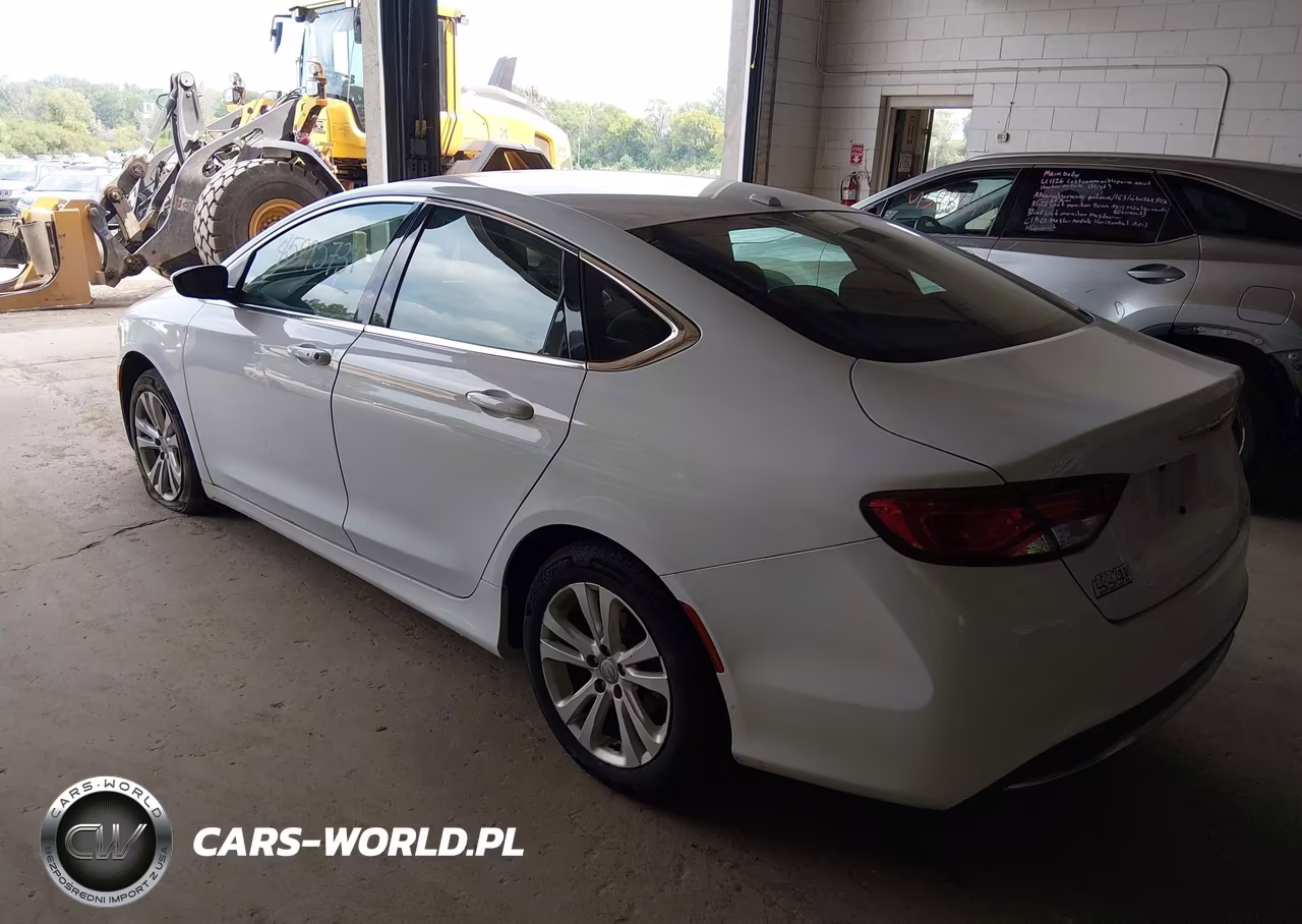 2016 Chrysler 200 Limited VIN:1C3CCCAB4GN142911 - 3