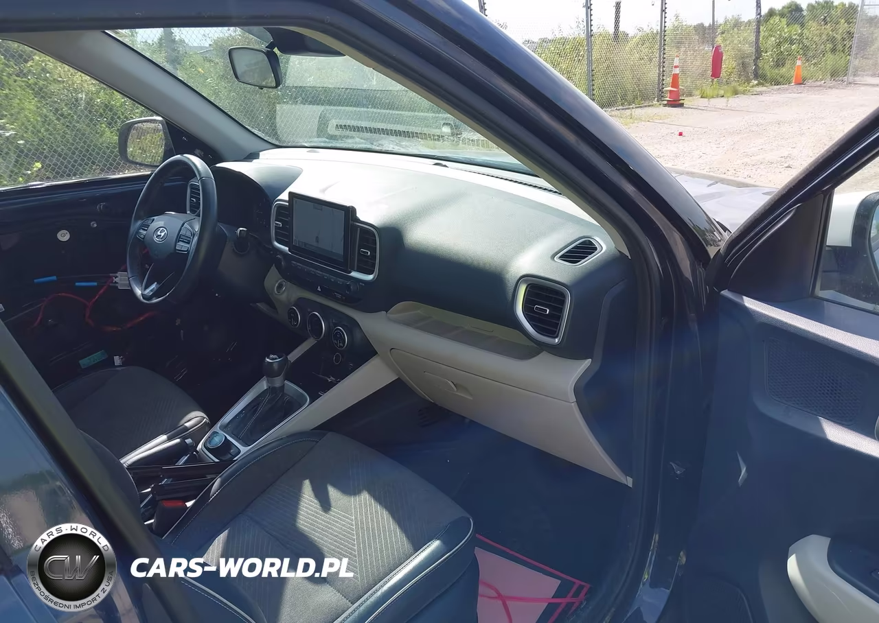 2021 Hyundai Venue Denim VIN:KMHRC8A39MU105040 - 5