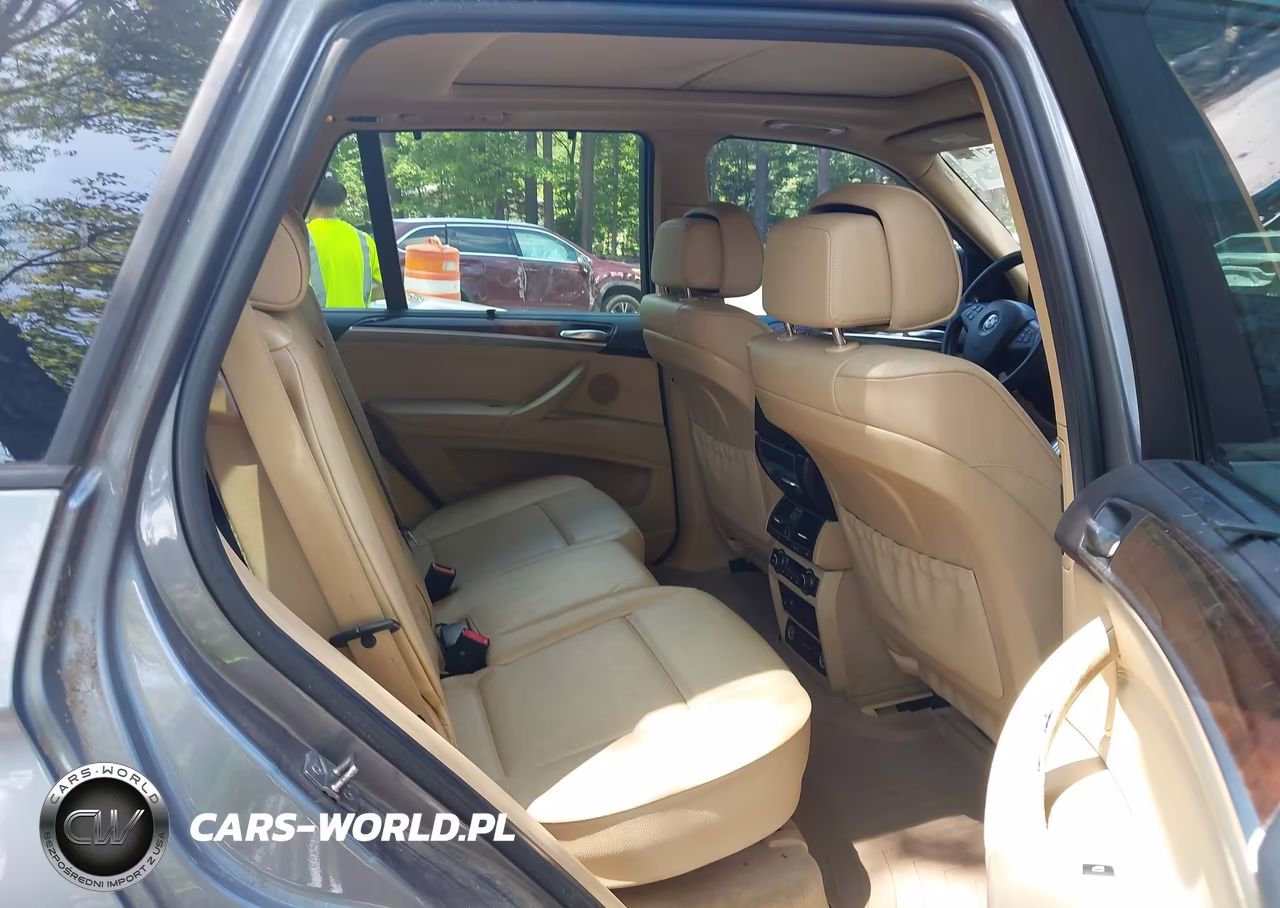 2010 BMW X5 xDrive35D VIN:5UXFF0C55ALT75932 - 8