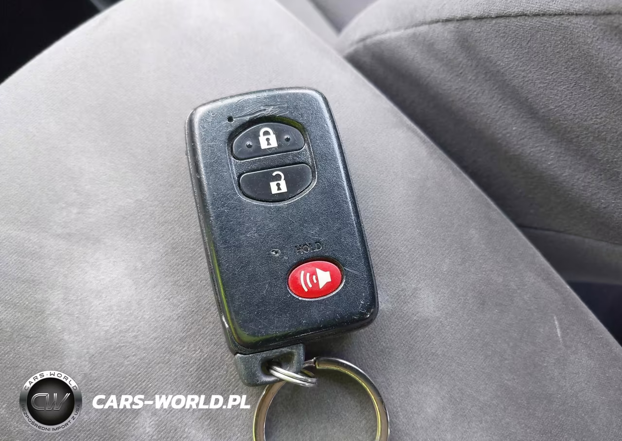 2011 Toyota Prius Three VIN:JTDKN3DU1B0280488 - 11