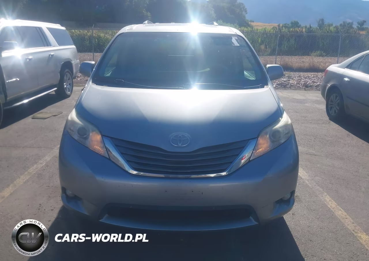 2013 Toyota Sienna Xle 7 Passenger VIN:5TDDK3DC8DS069832 - 12