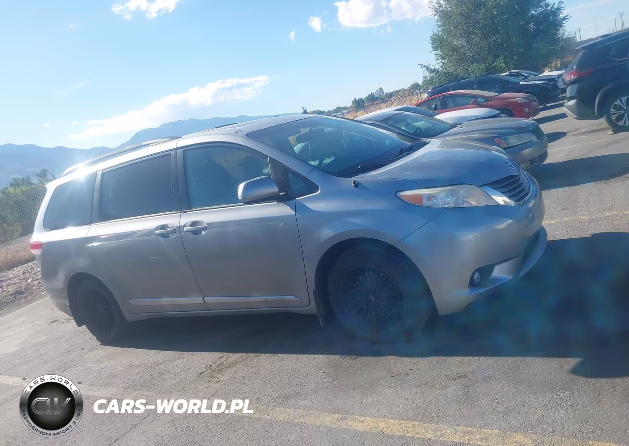 2013 Toyota Sienna Xle 7 Passenger VIN:5TDDK3DC8DS069832 - 13