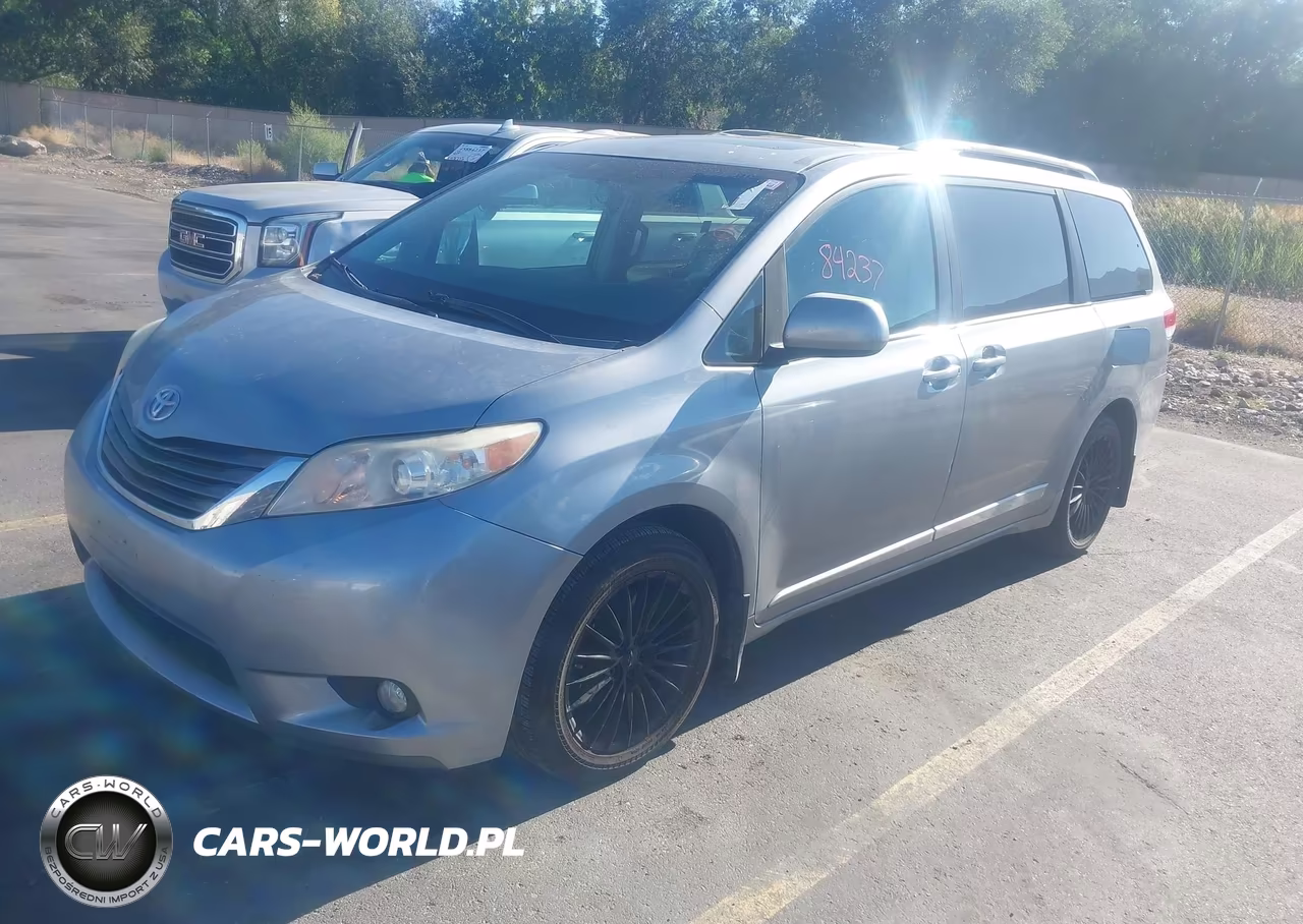 2013 Toyota Sienna Xle 7 Passenger VIN:5TDDK3DC8DS069832 - 2
