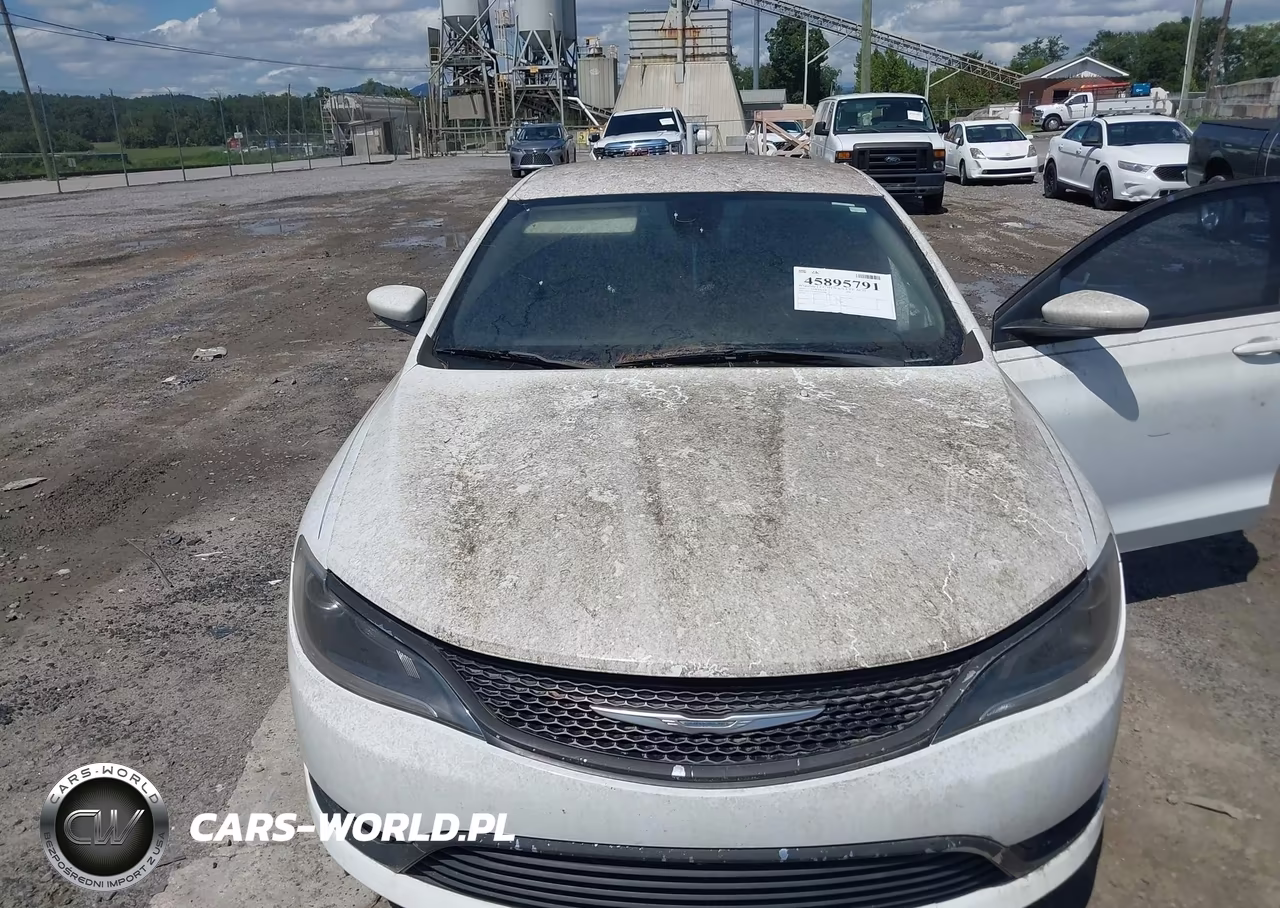 2015 Chrysler 200 Limited VIN:1C3CCCABXFN562686 - 6