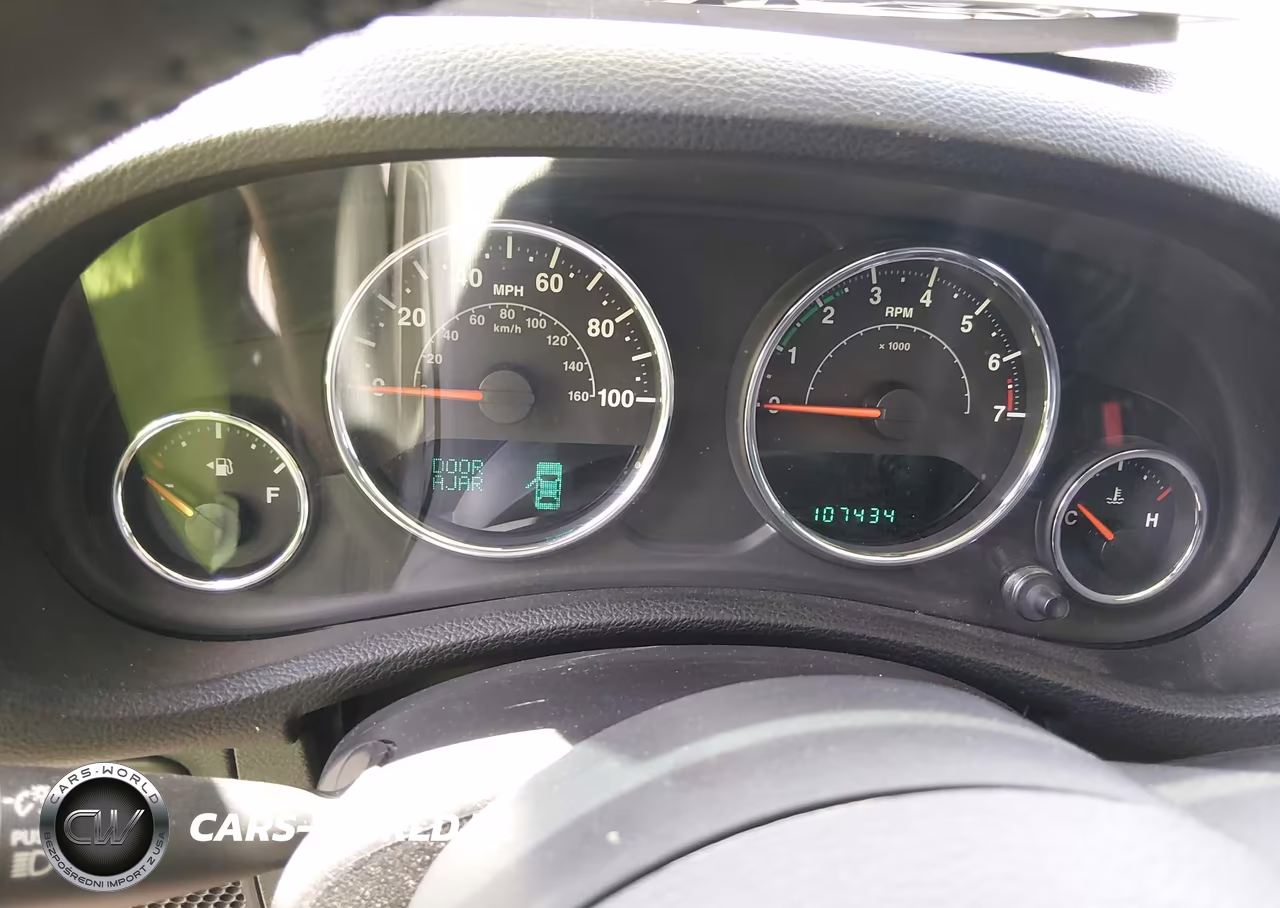 2013 Jeep Wrangler Rubicon VIN:1C4BJWCG3DL579944 - 7