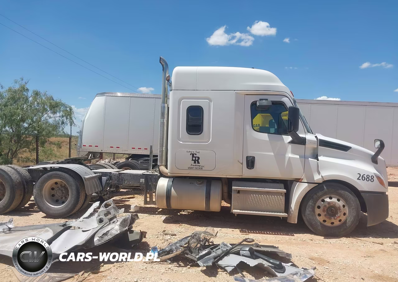 2019 Freightliner New Cascadia 126 VIN:1FUJHHDR2KLKJ2641 - 13