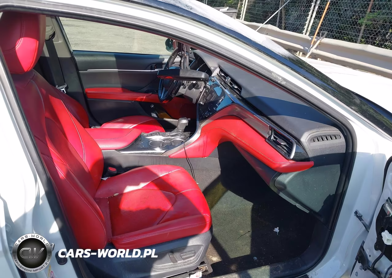2019 Toyota Camry Xse VIN:4T1B61HK6KU201945 - 5