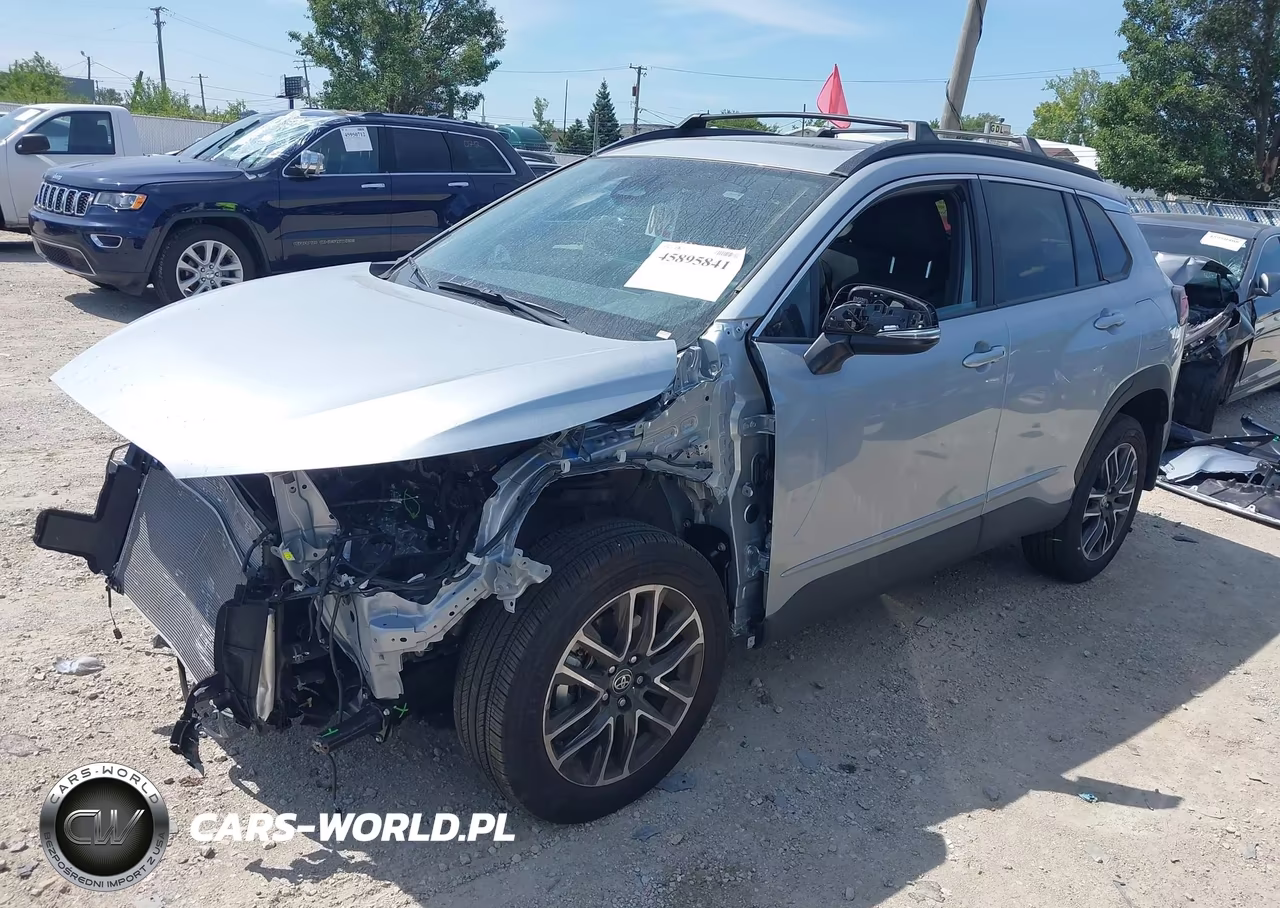 2026 Toyota Corolla Cross Xle VIN:7MUDAABG8TV174050 - 2