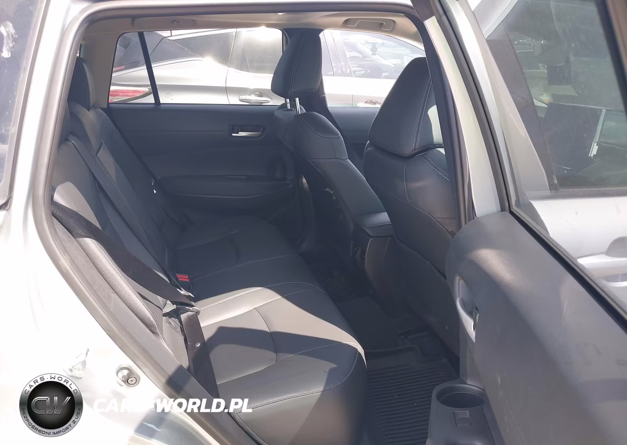 2026 Toyota Corolla Cross Xle VIN:7MUDAABG8TV174050 - 8