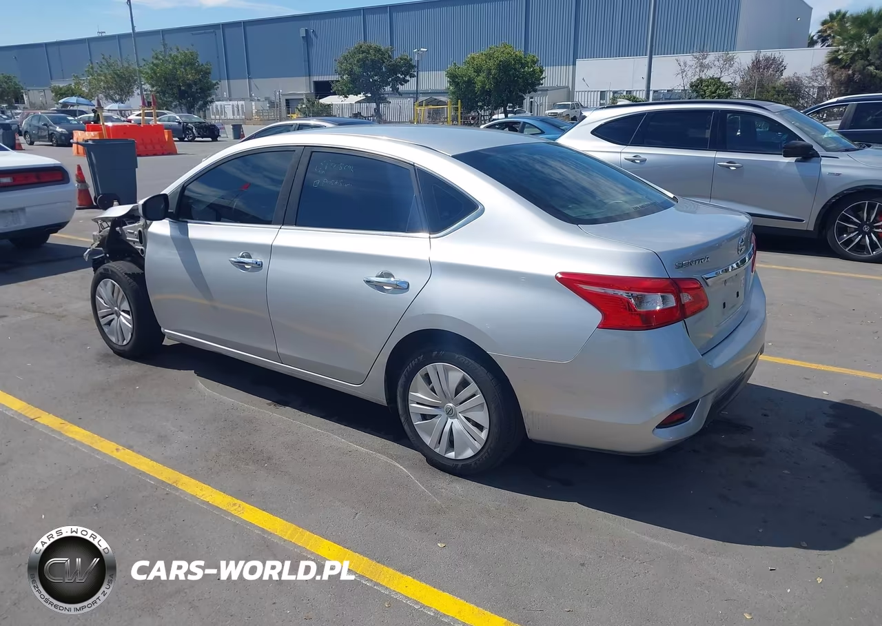 2018 Nissan Sentra S VIN:3N1AB7AP7JY244483 - 3