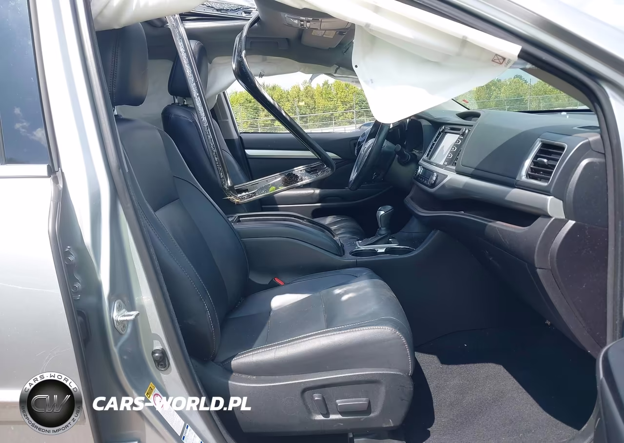 2018 Toyota Highlander Xle VIN:5TDJZRFH2JS523966 - 5