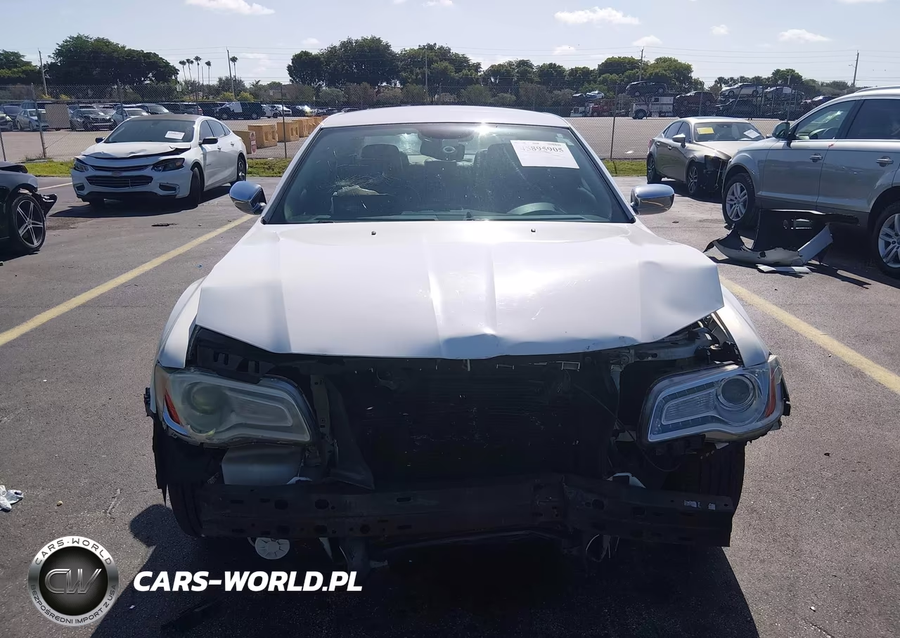 2013 Chrysler 300 Motown VIN:2C3CCAAG7DH659110 - 12