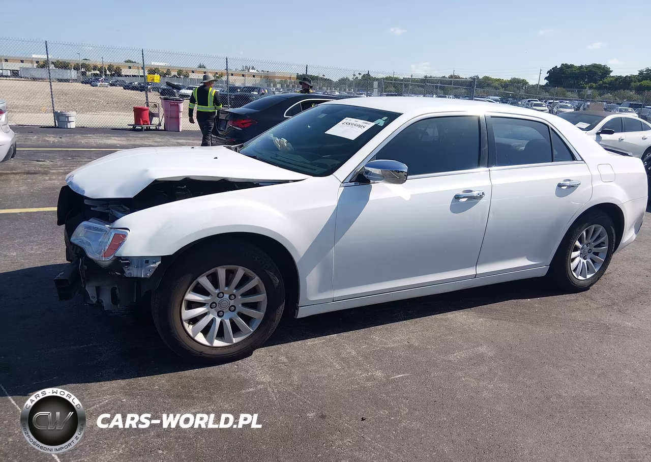 2013 Chrysler 300 Motown VIN:2C3CCAAG7DH659110 - 2