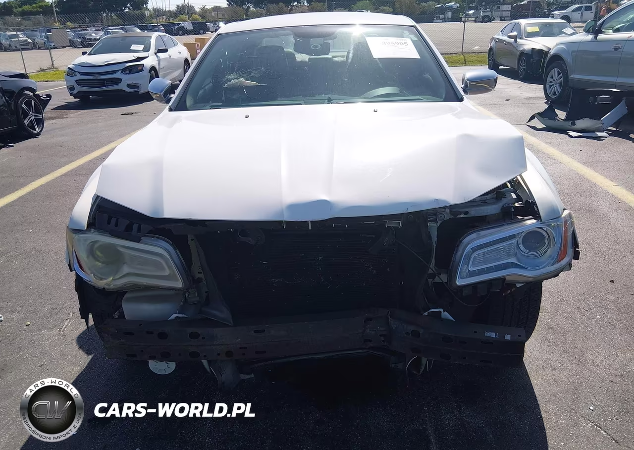 2013 Chrysler 300 Motown VIN:2C3CCAAG7DH659110 - 6