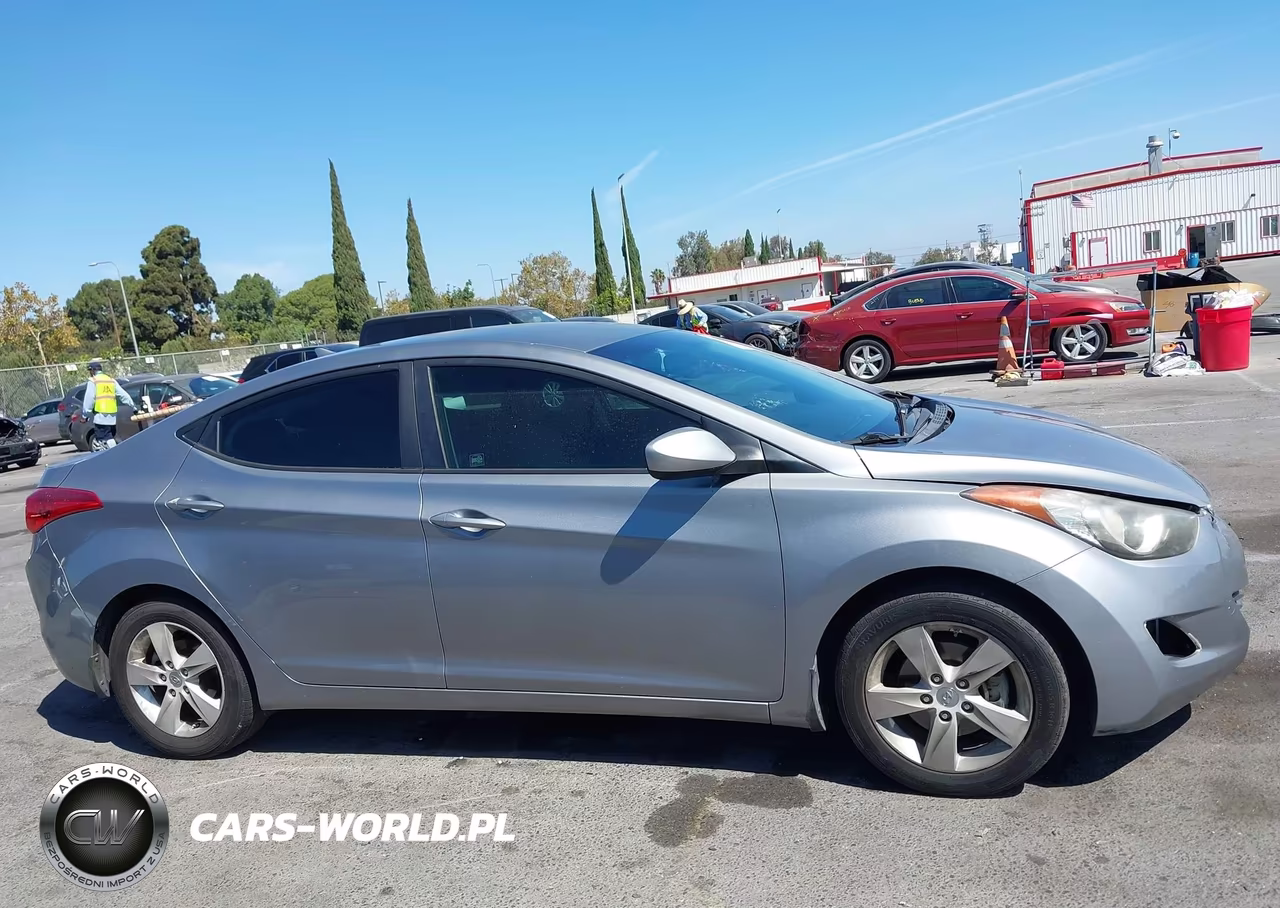2013 Hyundai Elantra Gls VIN:KMHDH4AE5DU986289 - 12