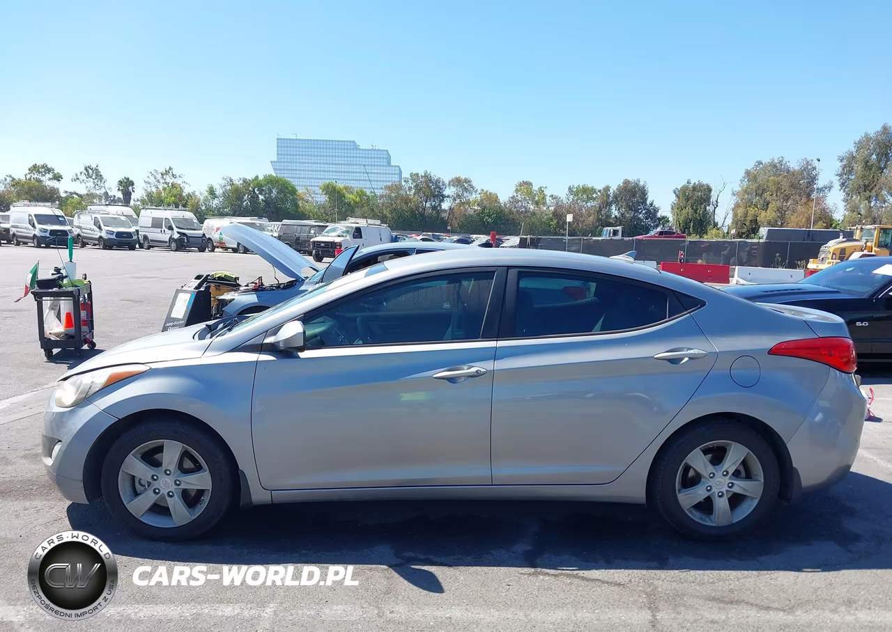2013 Hyundai Elantra Gls VIN:KMHDH4AE5DU986289 - 13
