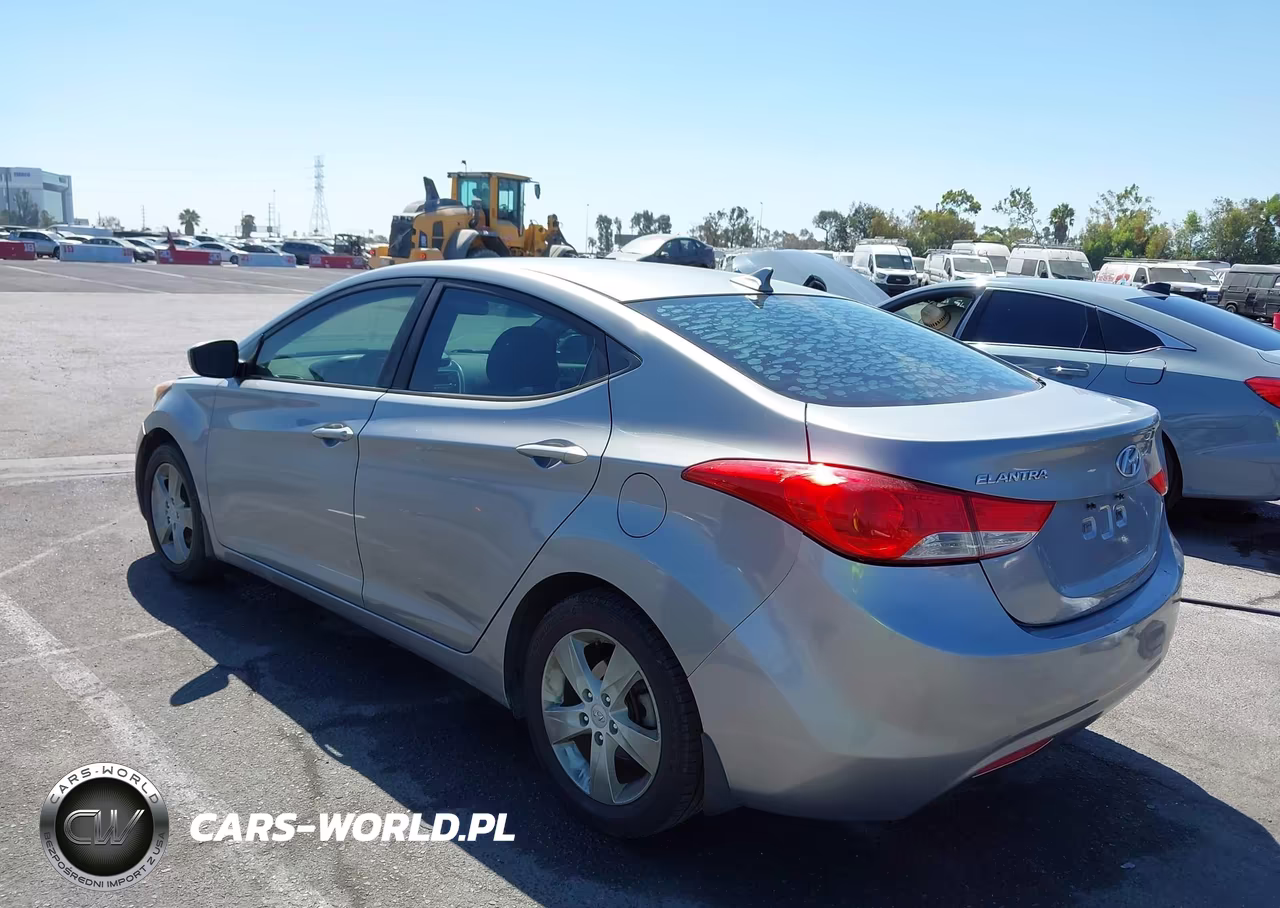 2013 Hyundai Elantra Gls VIN:KMHDH4AE5DU986289 - 3