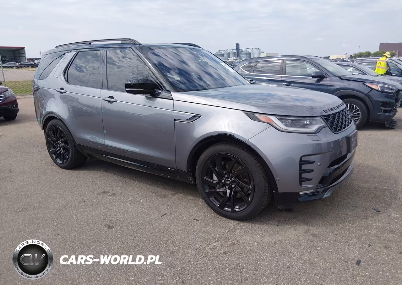 2022 Land Rover Discovery P300 S R-Dynamic