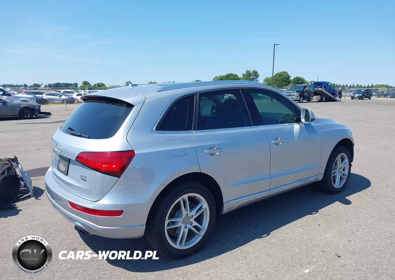 2016 Audi Q5 2.0T Premium VIN:WA1L2AFP7GA062642 - 4