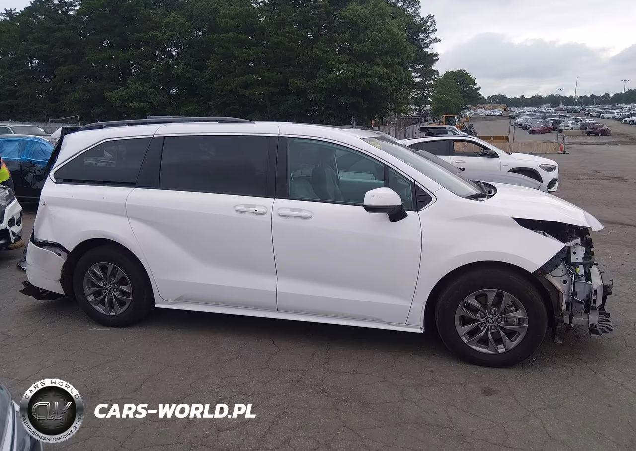 2025 Toyota Sienna Le VIN:5TDBSKFC1SS162297 - 14
