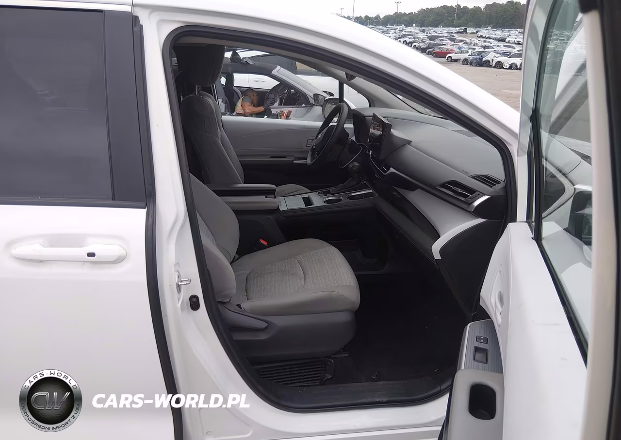 2025 Toyota Sienna Le VIN:5TDBSKFC1SS162297 - 5