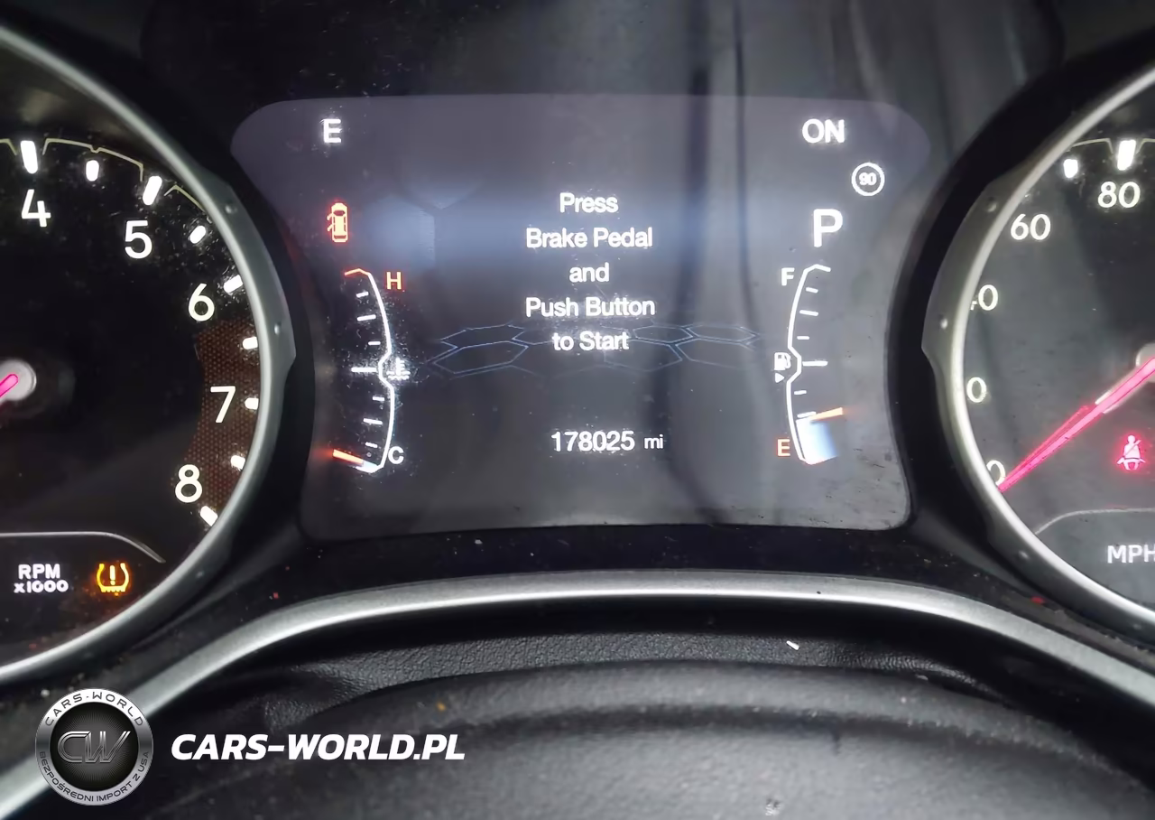 2018 Jeep Compass Latitude 4X4 VIN:3C4NJDBB6JT150143 - 15
