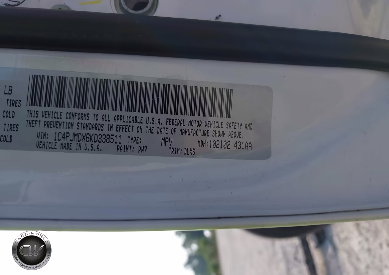 2019 Jeep Cherokee Limited 4X4 VIN:1C4PJMDX6KD338511 - 9