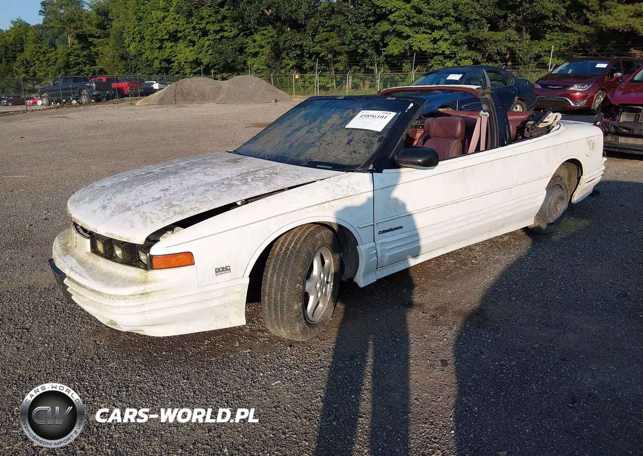 1993 Oldsmobile Cutlass Supreme VIN:1G3WT34X0PD303230 - 2