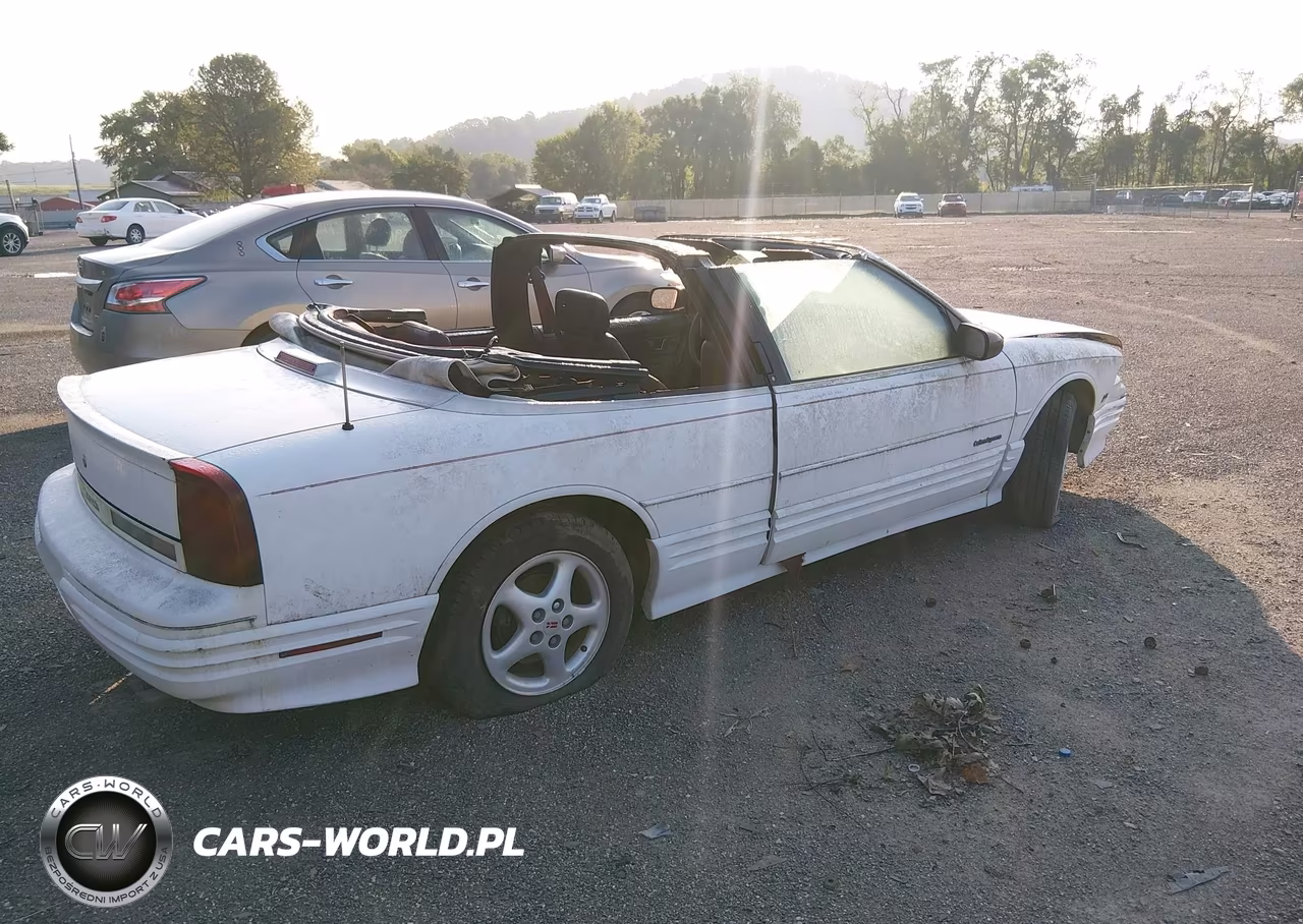 1993 Oldsmobile Cutlass Supreme VIN:1G3WT34X0PD303230 - 4