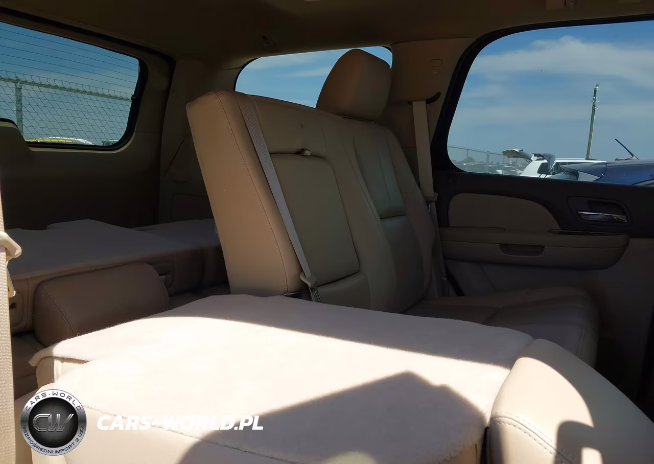 2012 Chevrolet Tahoe Lt VIN:1GNSCBE08CR273330 - 8