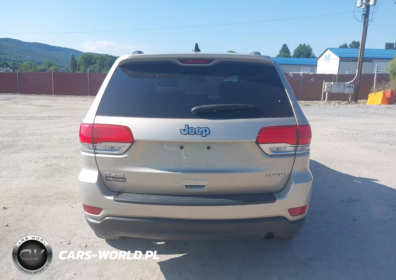 2015 Jeep Grand Cherokee Laredo VIN:1C4RJFAG5FC913461 - 16