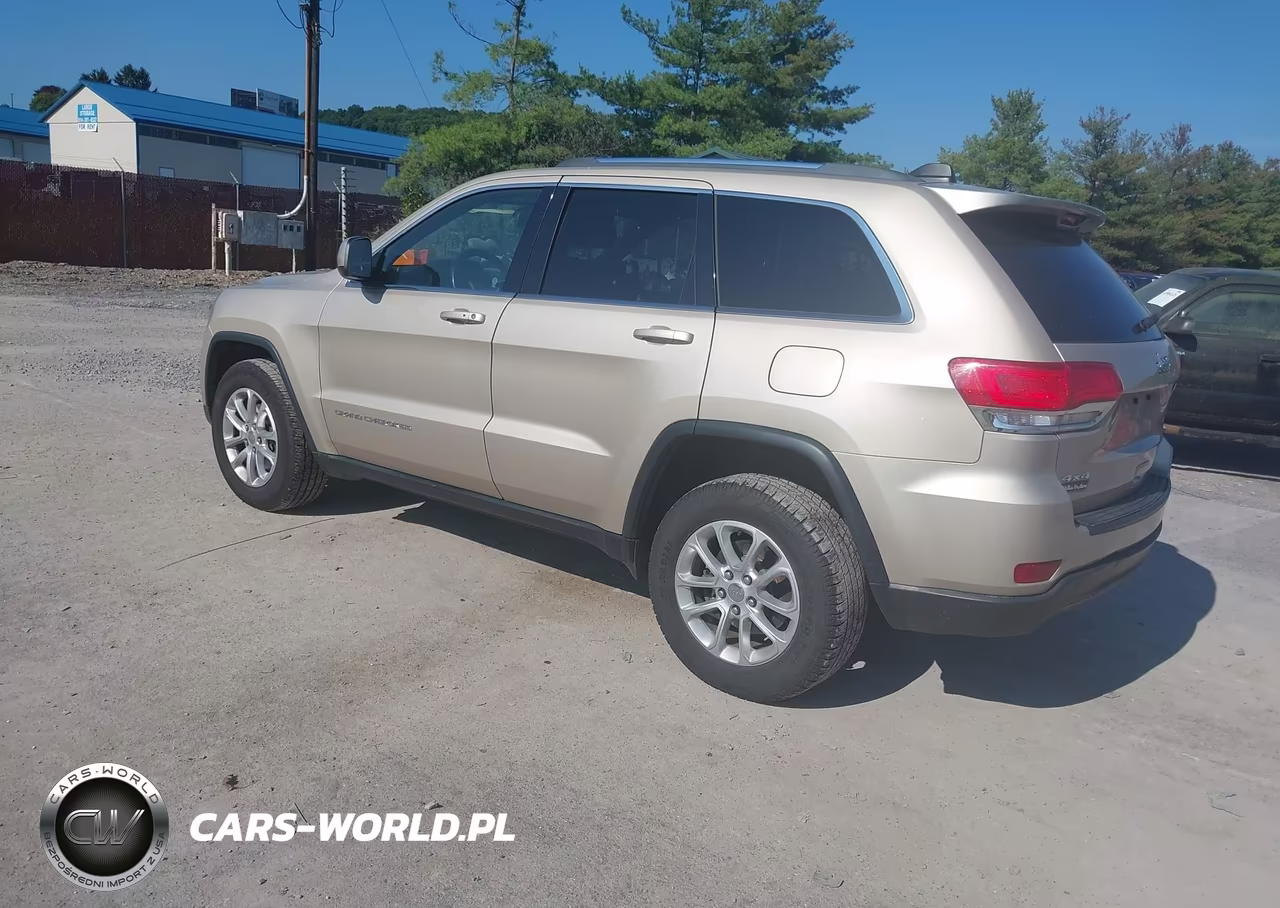 2015 Jeep Grand Cherokee Laredo VIN:1C4RJFAG5FC913461 - 3