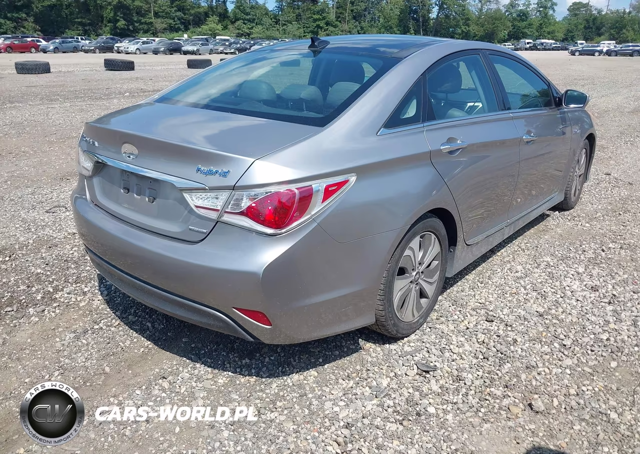 2013 Hyundai Sonata Hybrid Limited VIN:KMHEC4A43DA067841 - 4