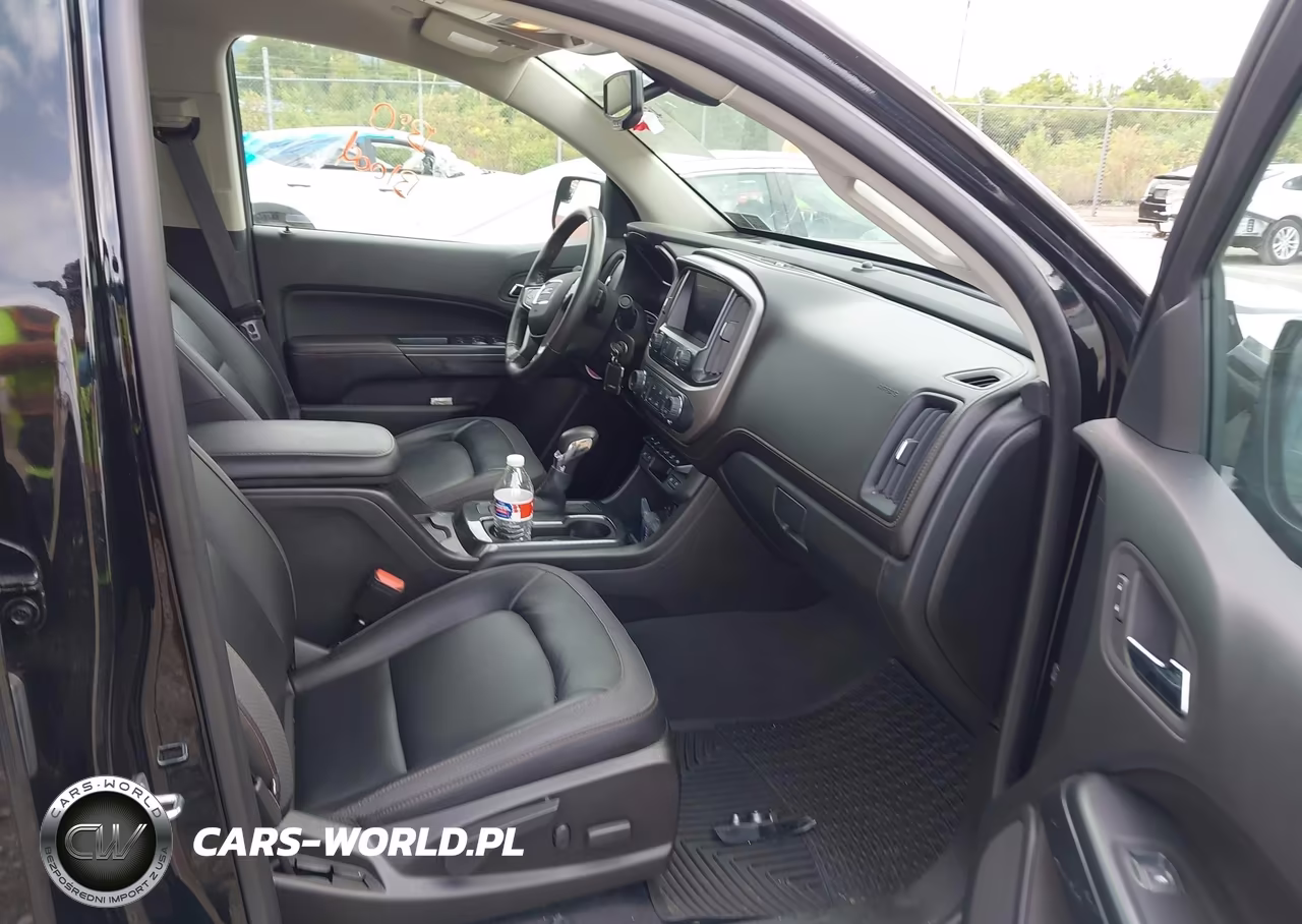 2022 GMC Canyon 4Wd Short Box At4 - Leather VIN:1GTG6FEN0N1245788 - 5