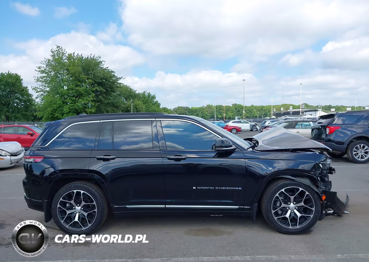 2024 Jeep Grand Cherokee 4Xe Summit Reserve VIN:1C4RJYE63R8511023 - 13