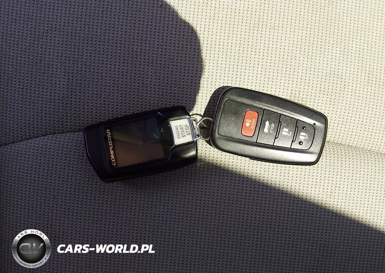 2021 Toyota Corolla Le VIN:JTDVPMAE9MJ119605 - 11