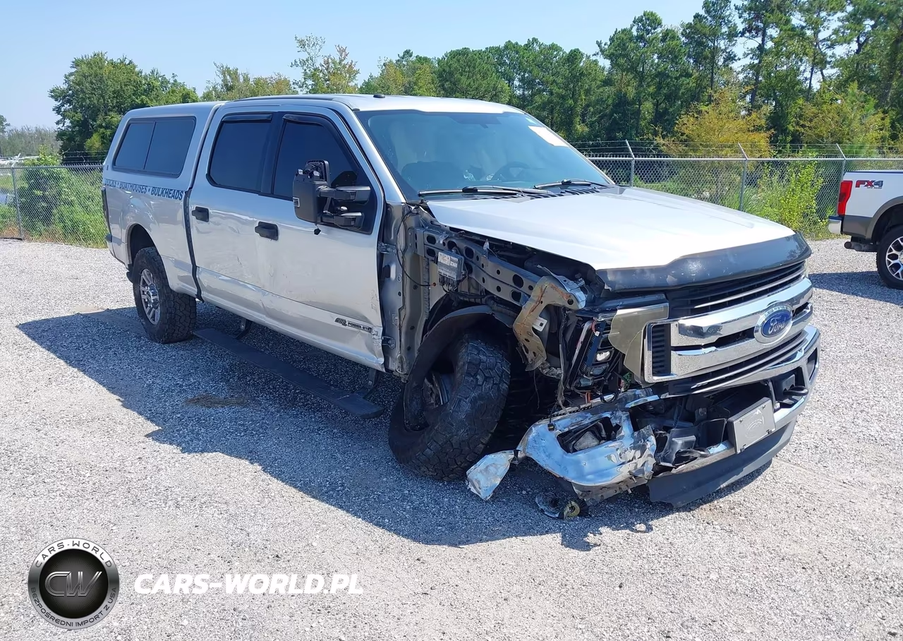 2018 Ford F-250 Xlt – zdjęcie 1 z 15