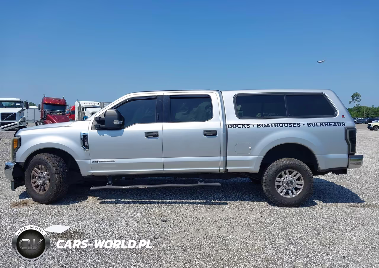 2018 Ford F-250 Xlt VIN:1FT7W2BT4JED04727 - 13