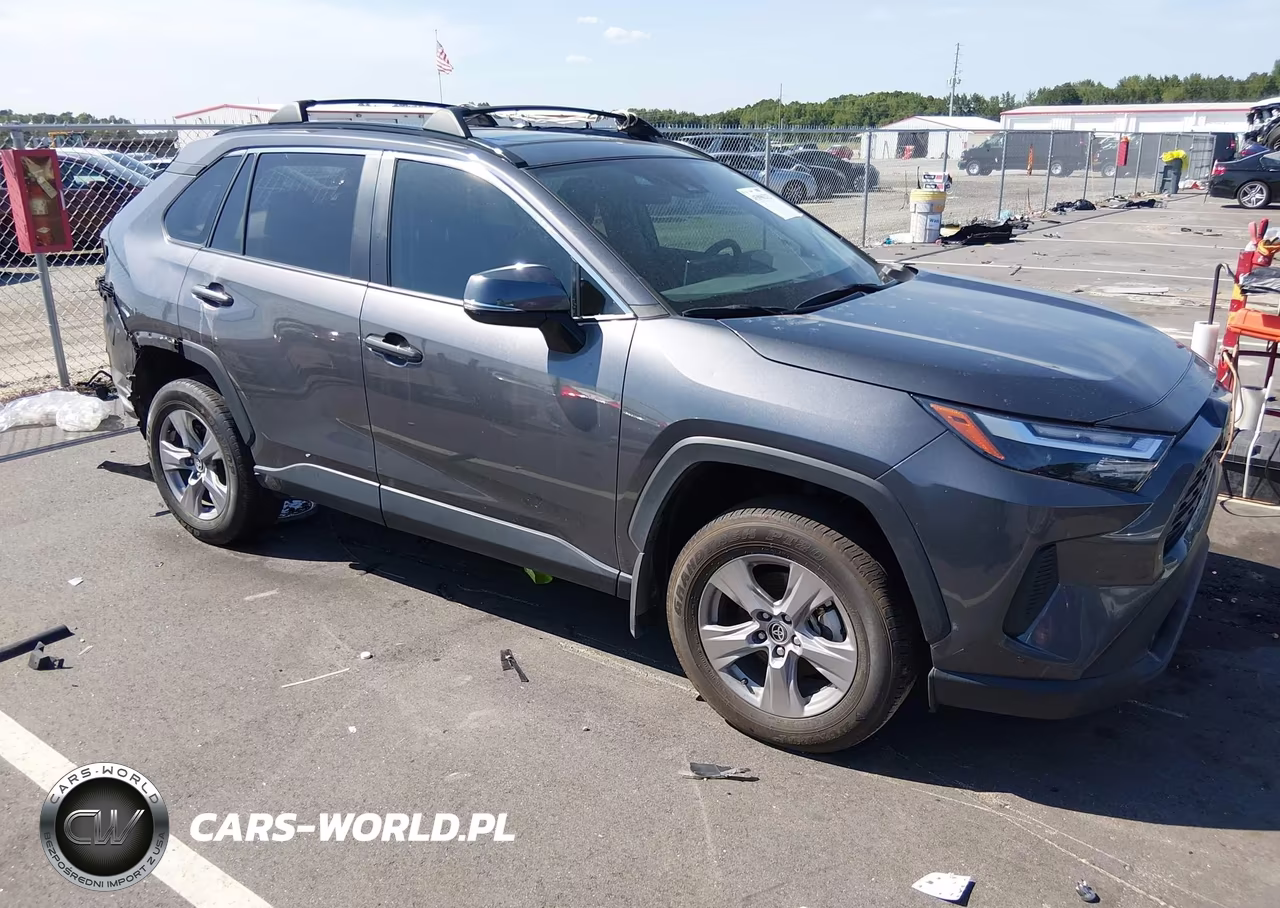 2024 Toyota Rav4 Xle – zdjęcie 1 z 17