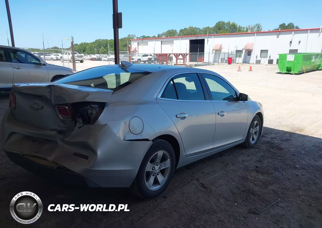 2015 Chevrolet Malibu 1Lt VIN:1G11C5SLXFF156738 - 4