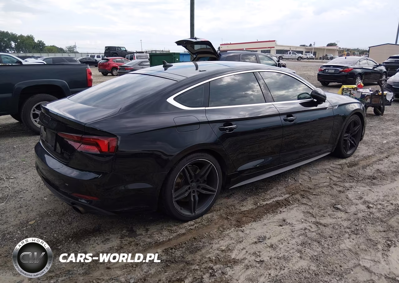 2018 Audi A5 2.0T Premium VIN:WAUENDF57JA102227 - 4