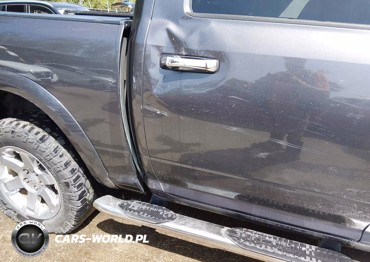 2018 Ram 1500 Laramie 4X4 5'7 Box VIN:1C6RR7NTXJS271802 - 20