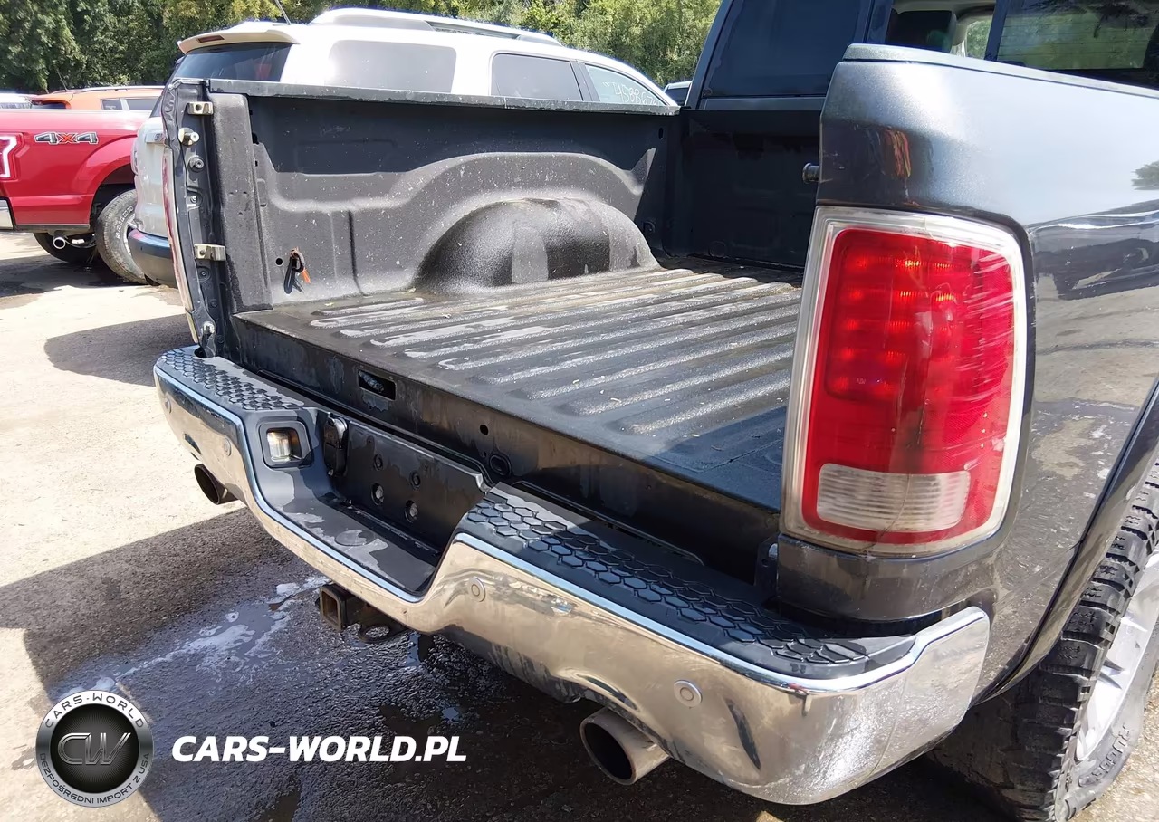 2018 Ram 1500 Laramie 4X4 5'7 Box VIN:1C6RR7NTXJS271802 - 21