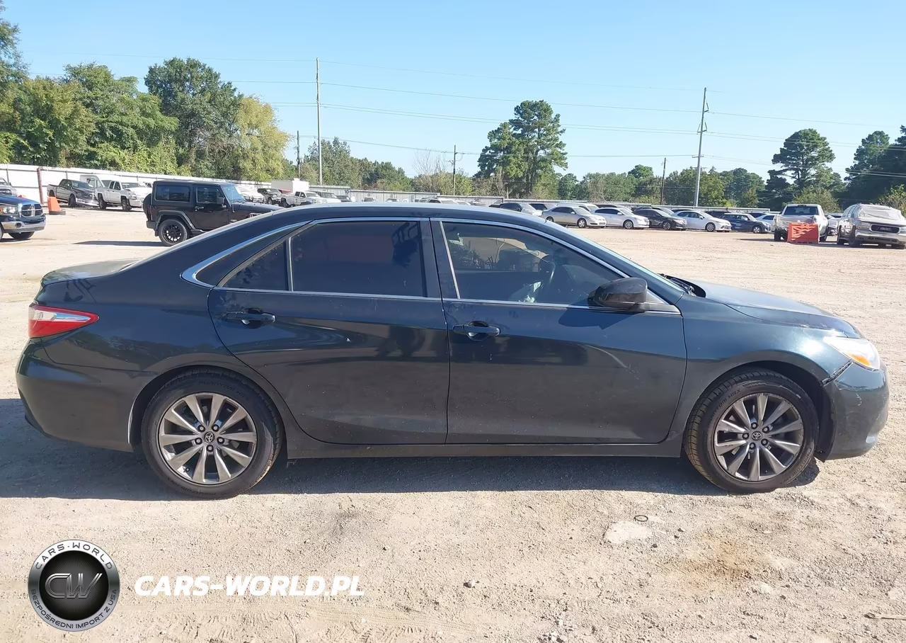 2016 Toyota Camry Xle VIN:4T4BF1FK6GR548806 - 13