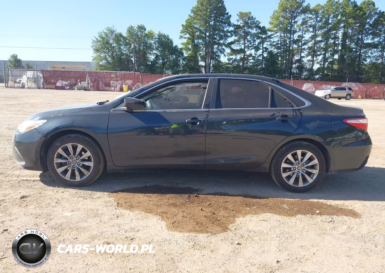 2016 Toyota Camry Xle VIN:4T4BF1FK6GR548806 - 14