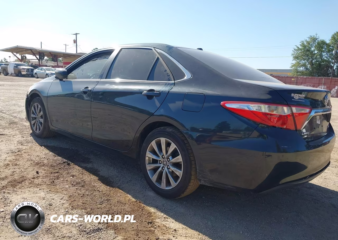 2016 Toyota Camry Xle VIN:4T4BF1FK6GR548806 - 3