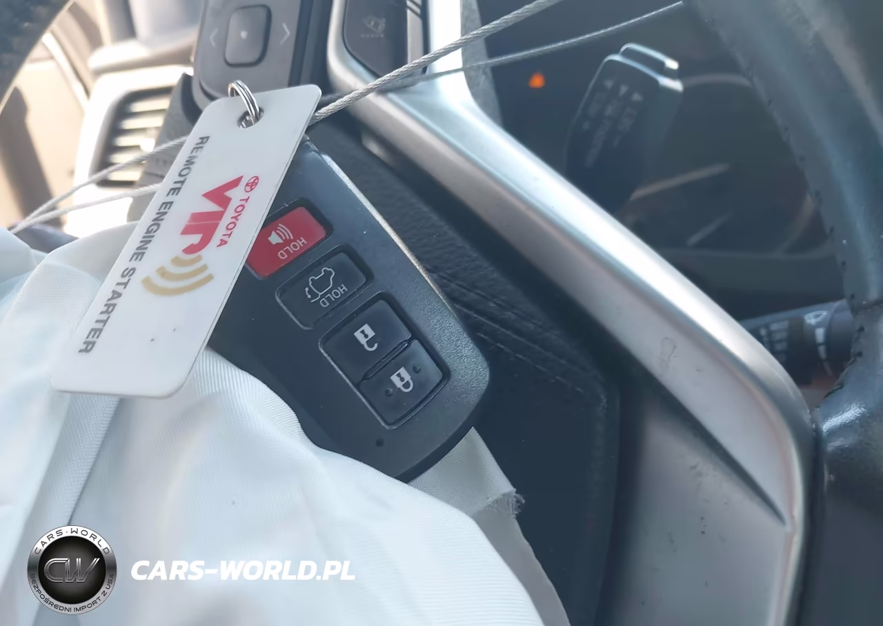 2018 Toyota Highlander Limited VIN:5TDYZRFH3JS250213 - 11